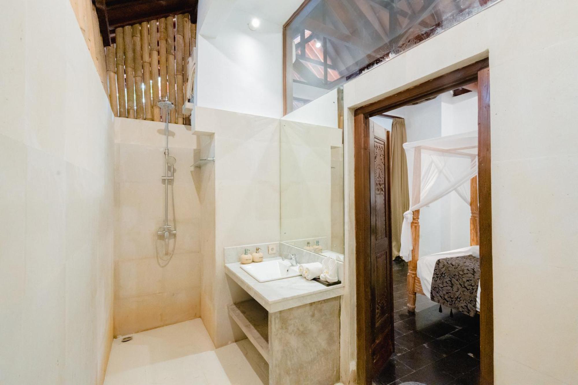Villa Etnik Seminyak 外观 照片
