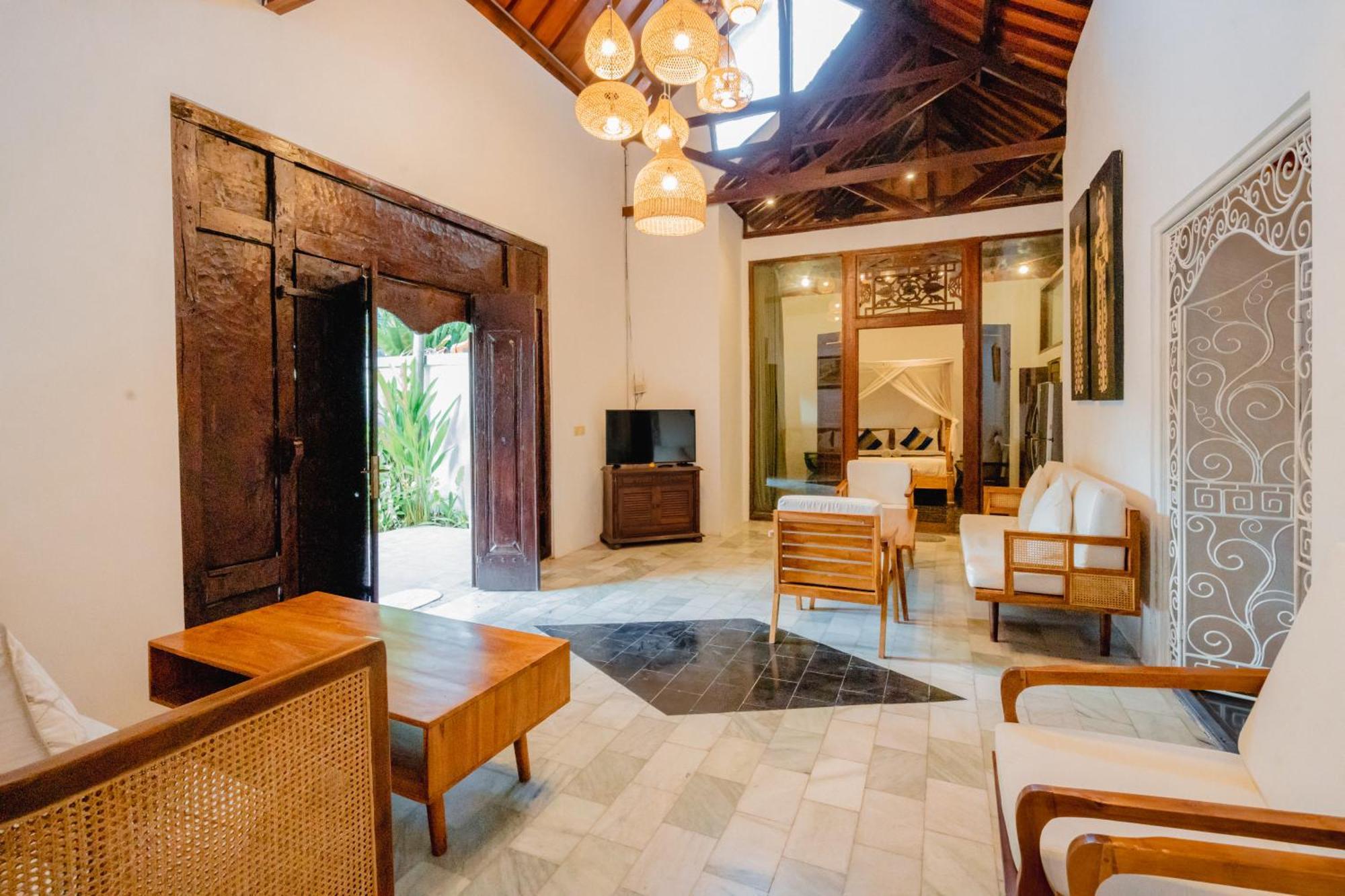 Villa Etnik Seminyak 外观 照片
