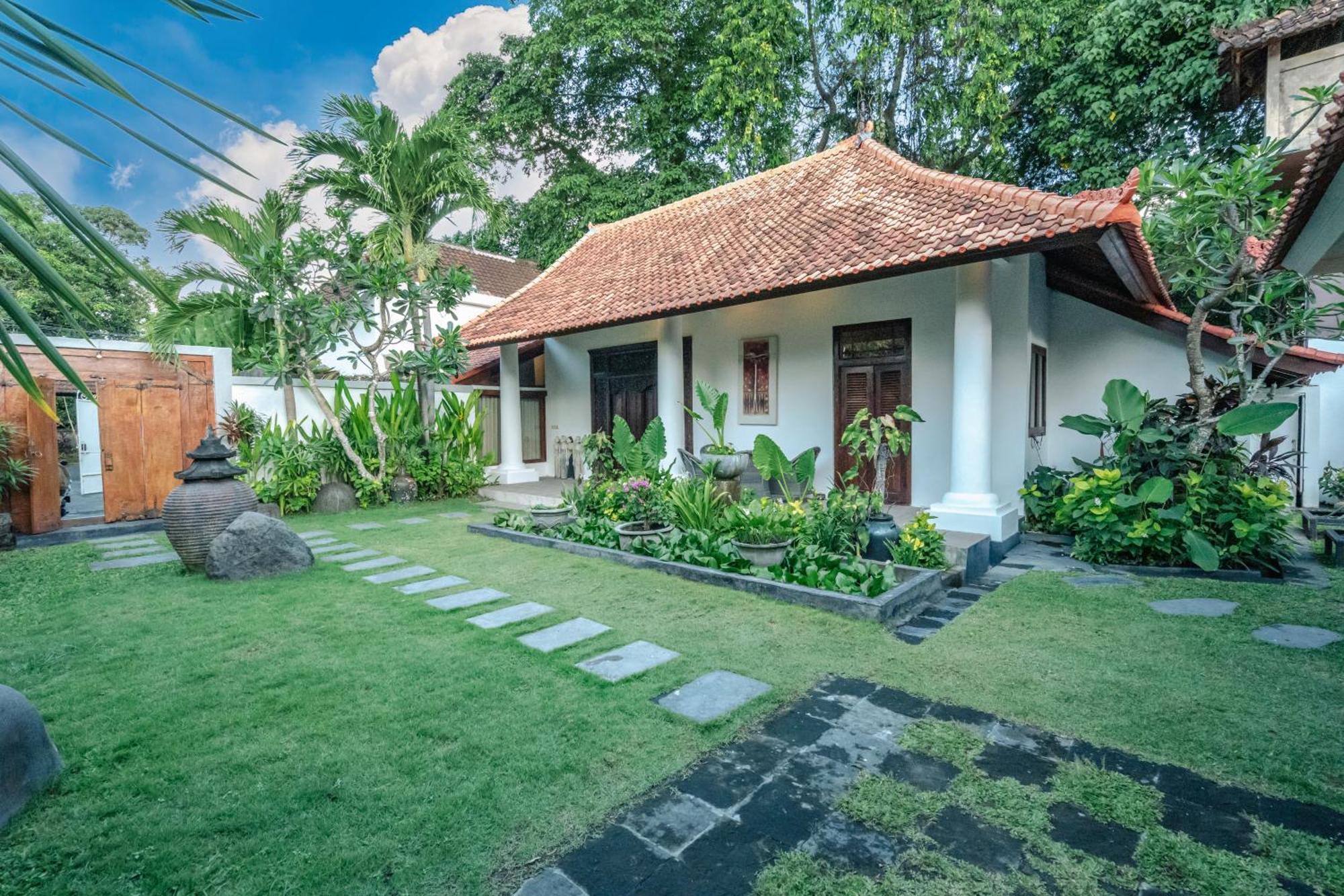 Villa Etnik Seminyak 外观 照片