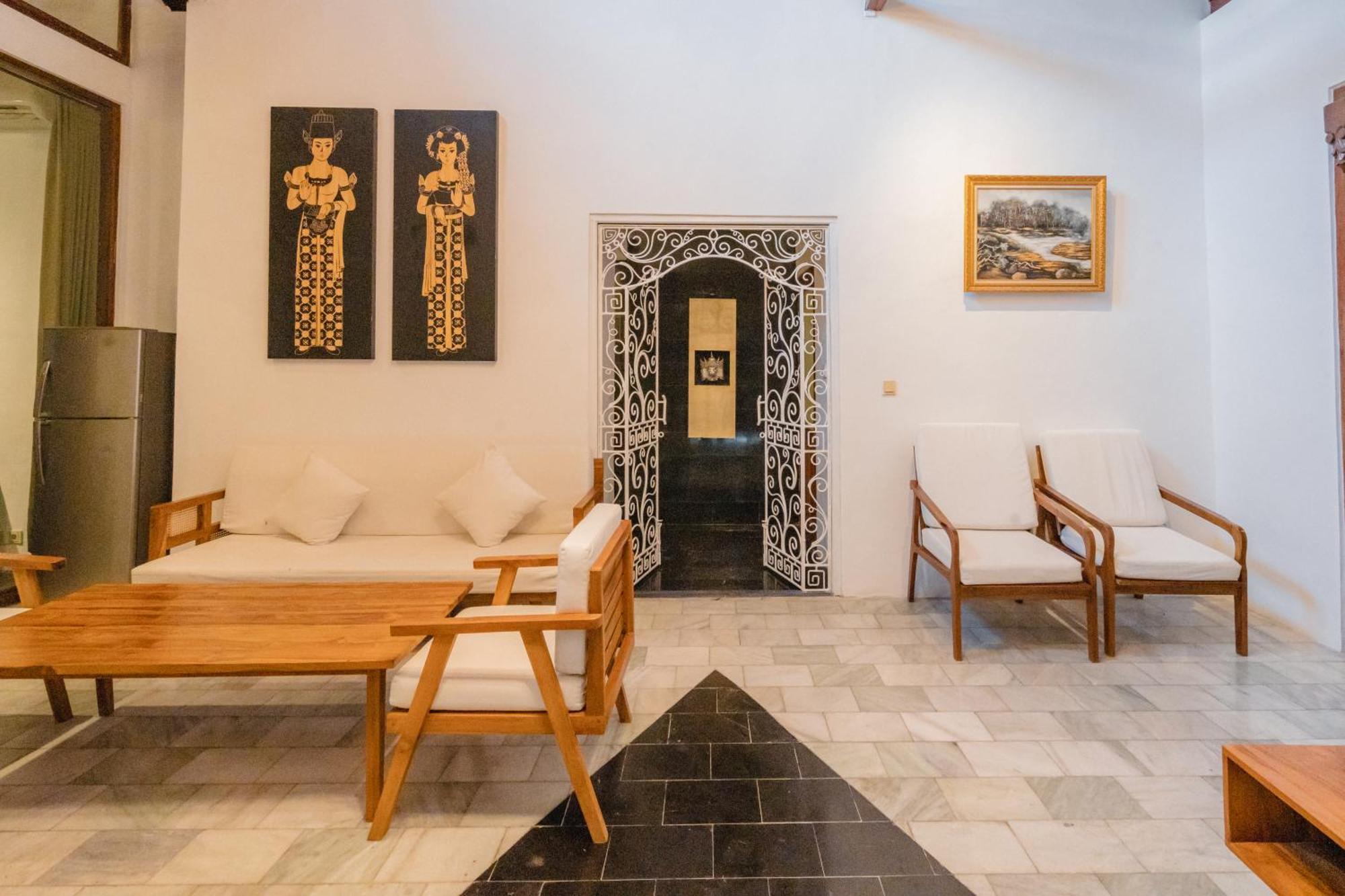 Villa Etnik Seminyak 外观 照片